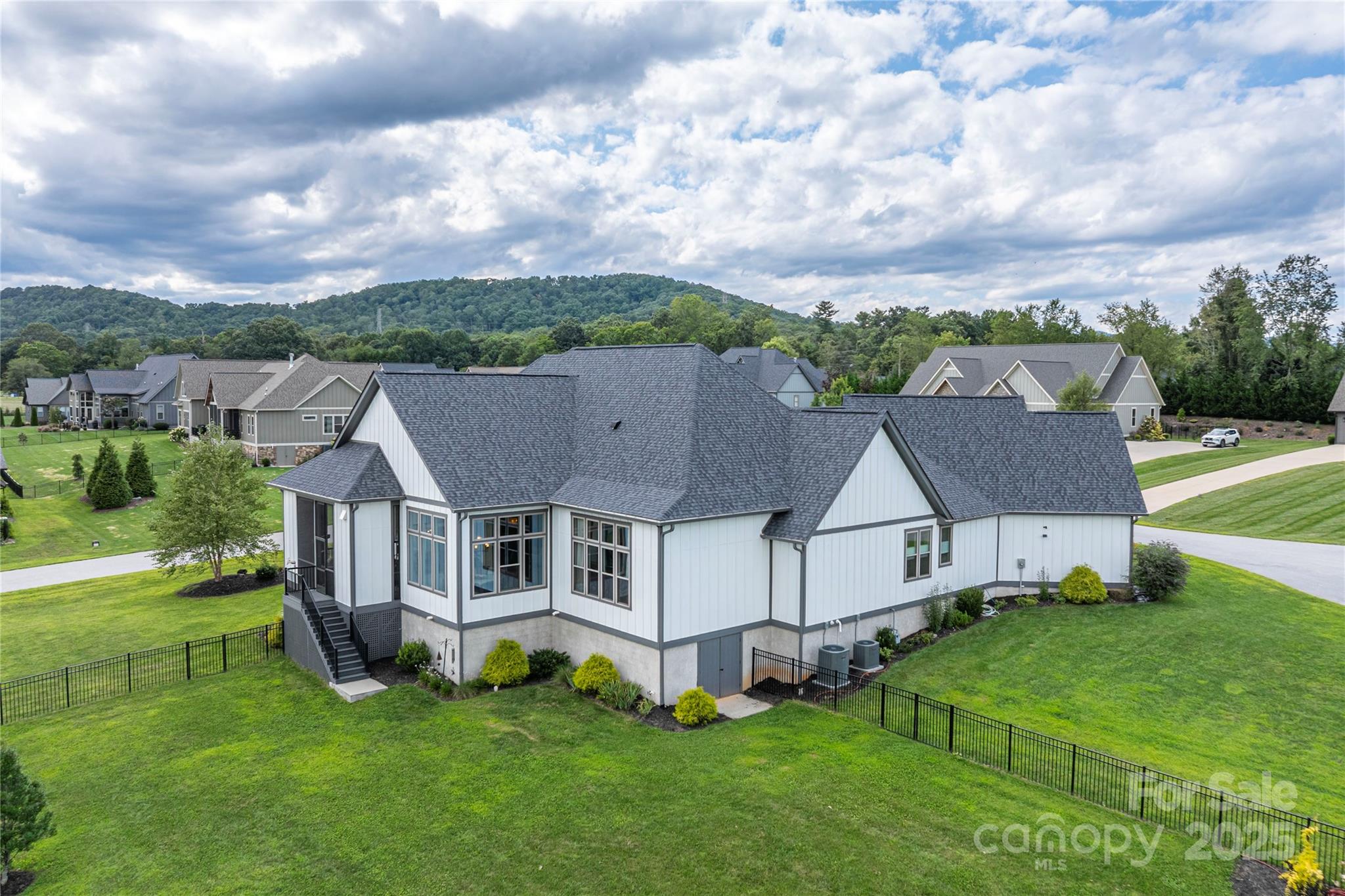 Mills River Crossing - Residential