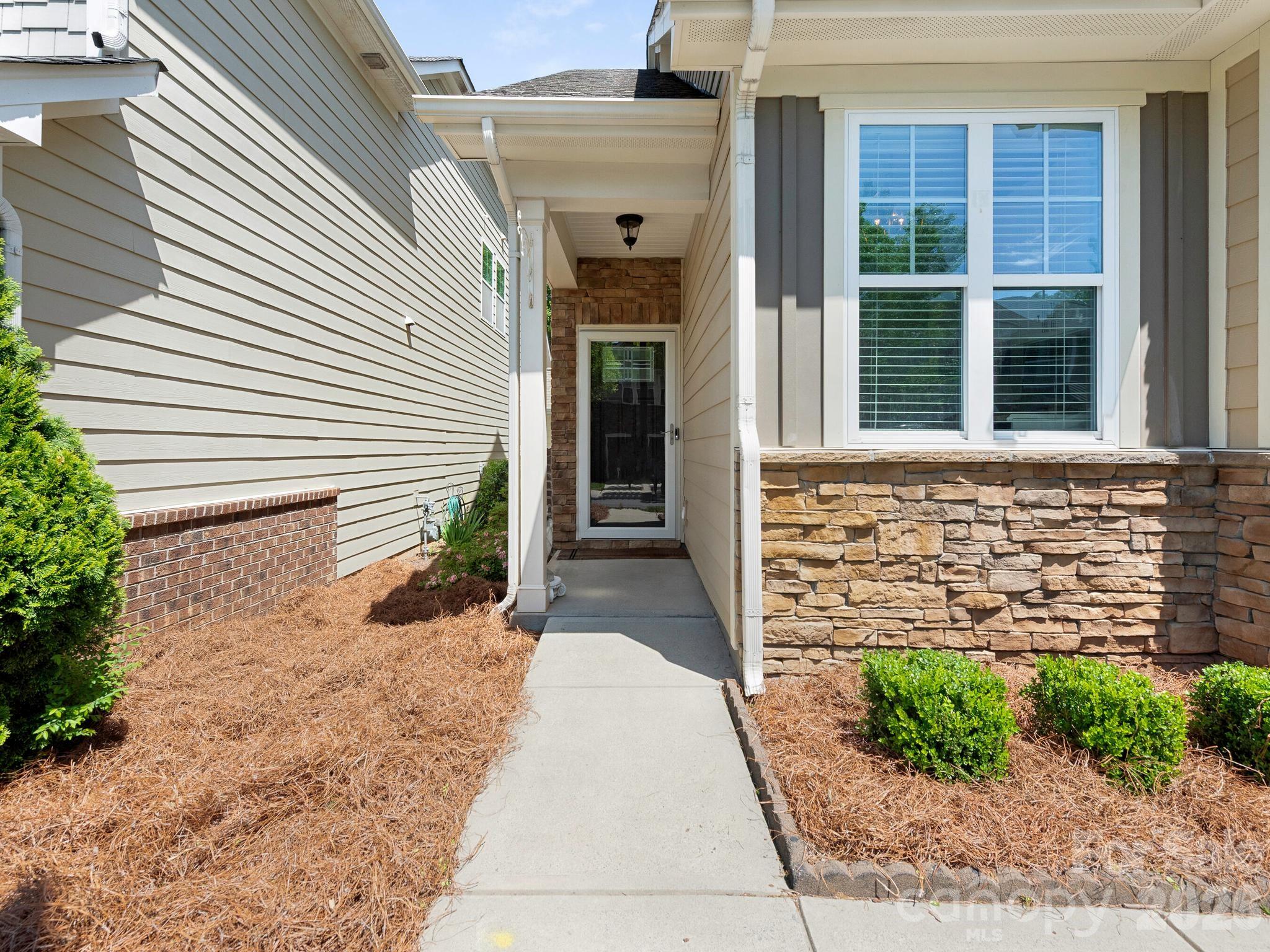 6025 Glenmore Garden Drive