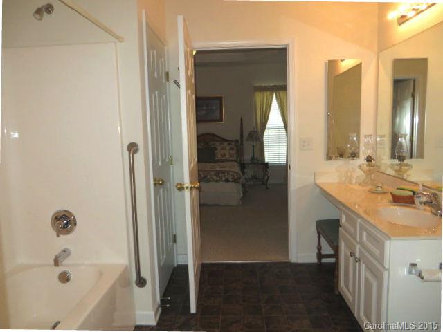 Autumn Cove At Lake Wylie - Residential