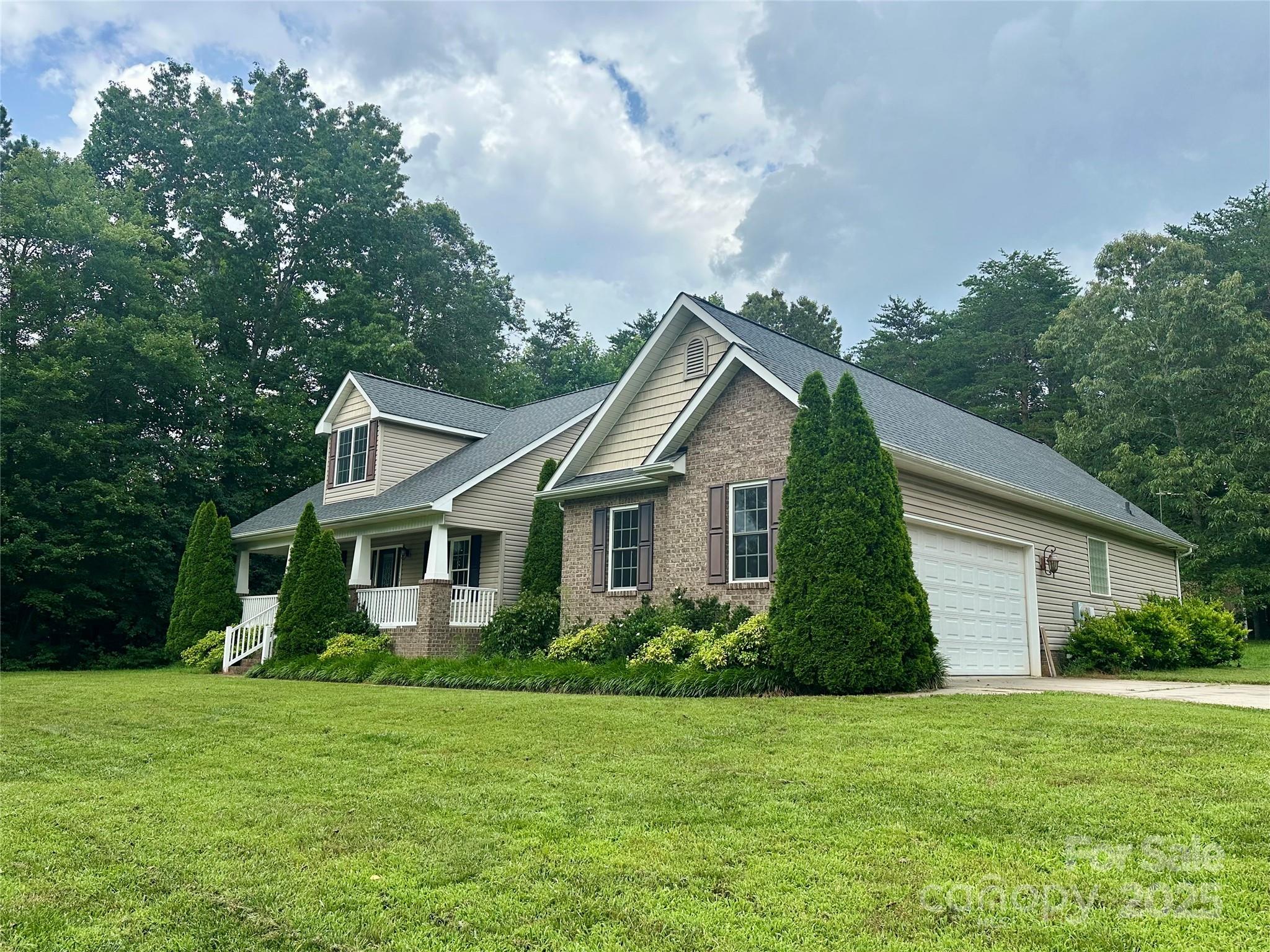 288 Grapevine Circle