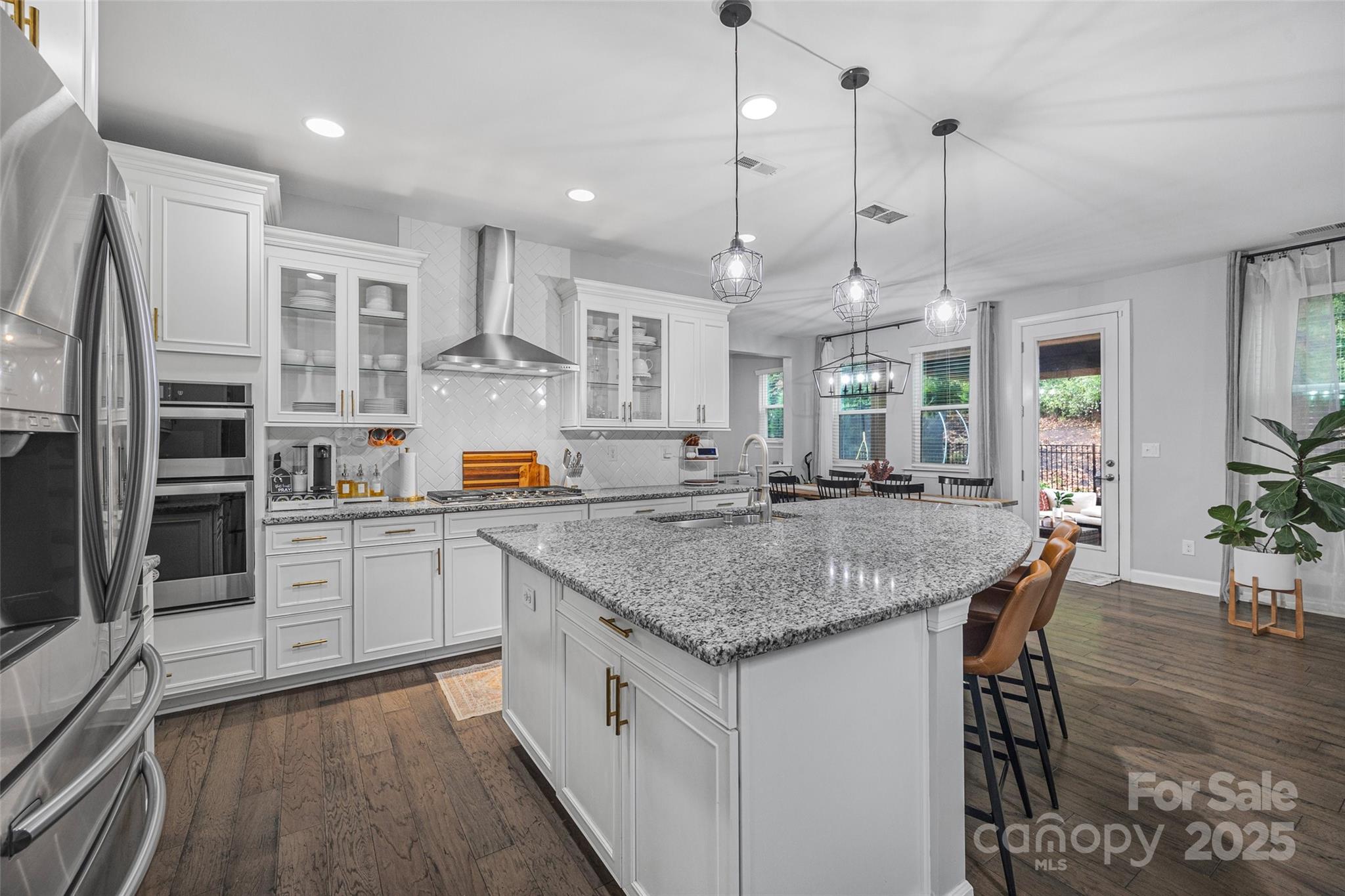 Lake Crest - Residential