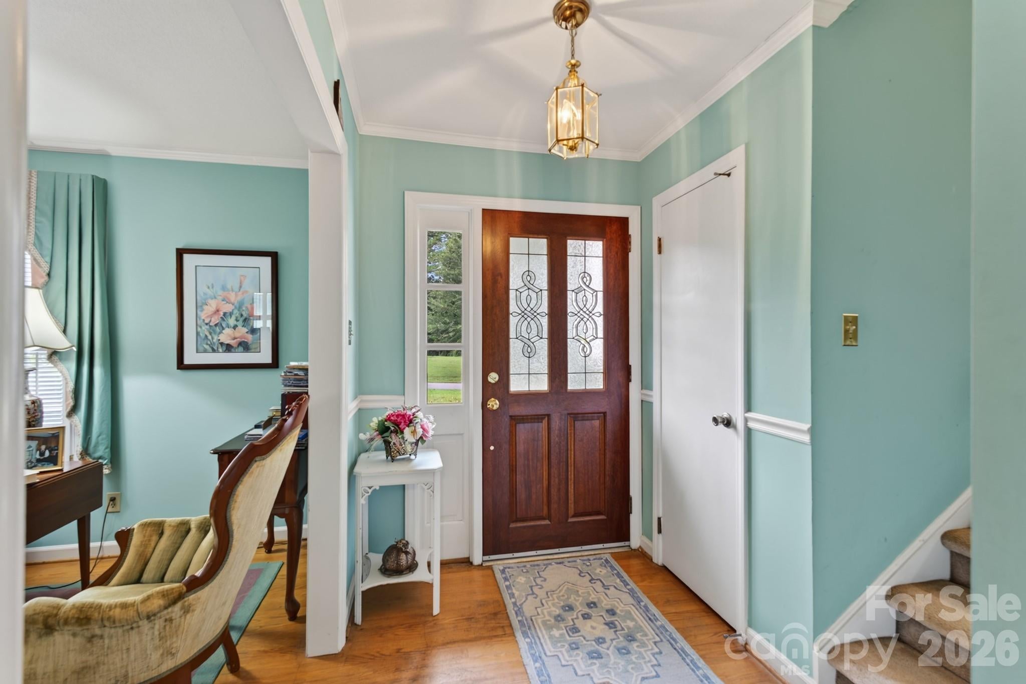 2124 Poinsett Drive