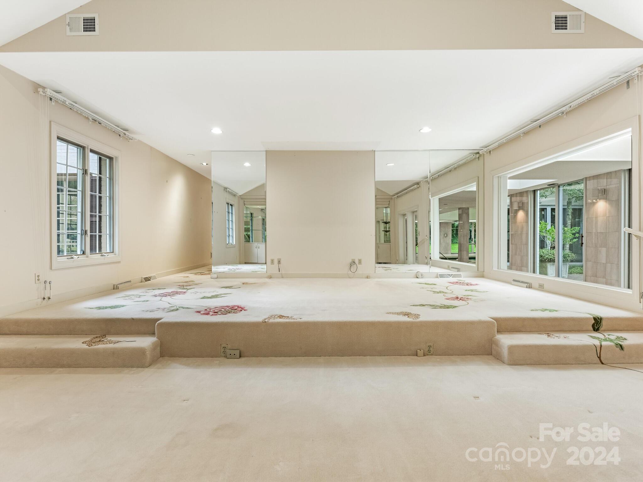 Foxcroft - Residential