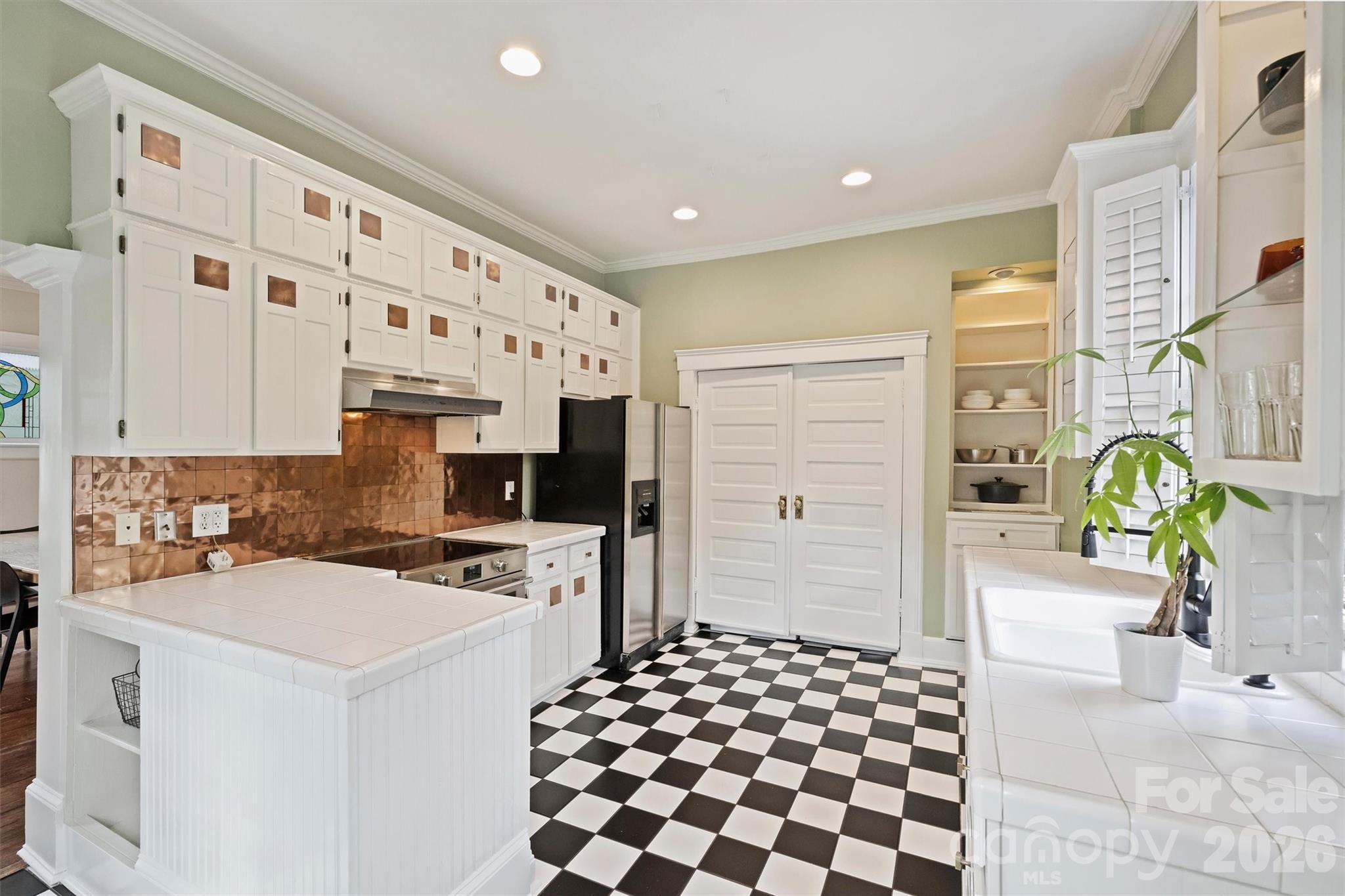 Elizabeth - Residential