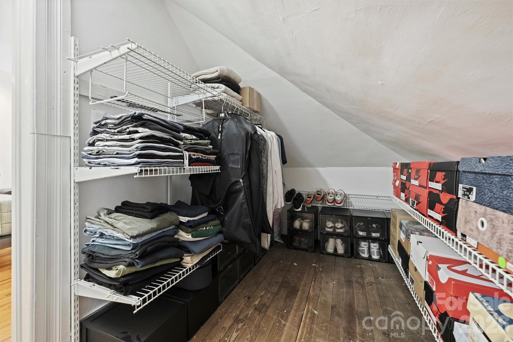 Elizabeth - Residential