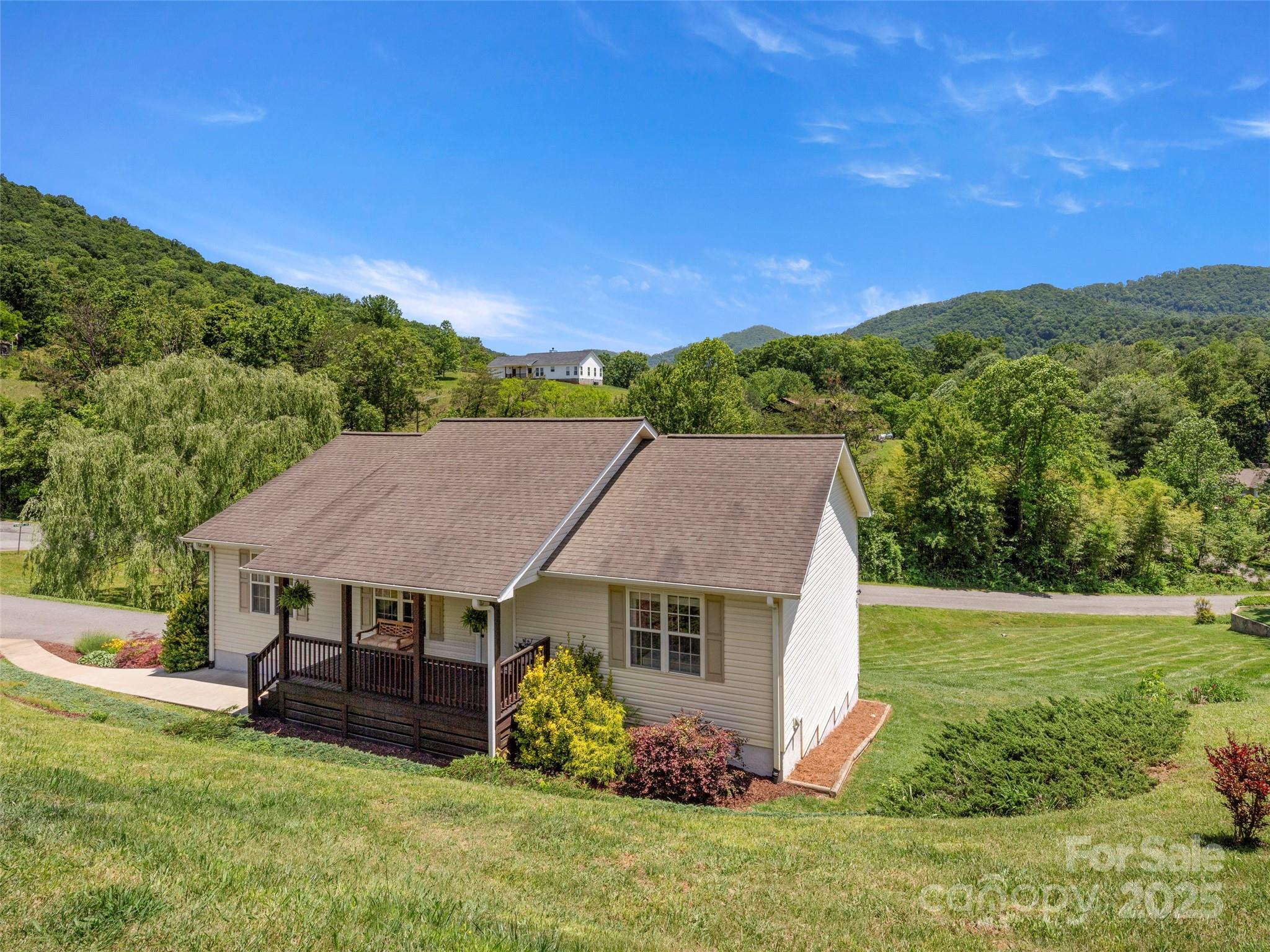 8 Rose Briar Circle