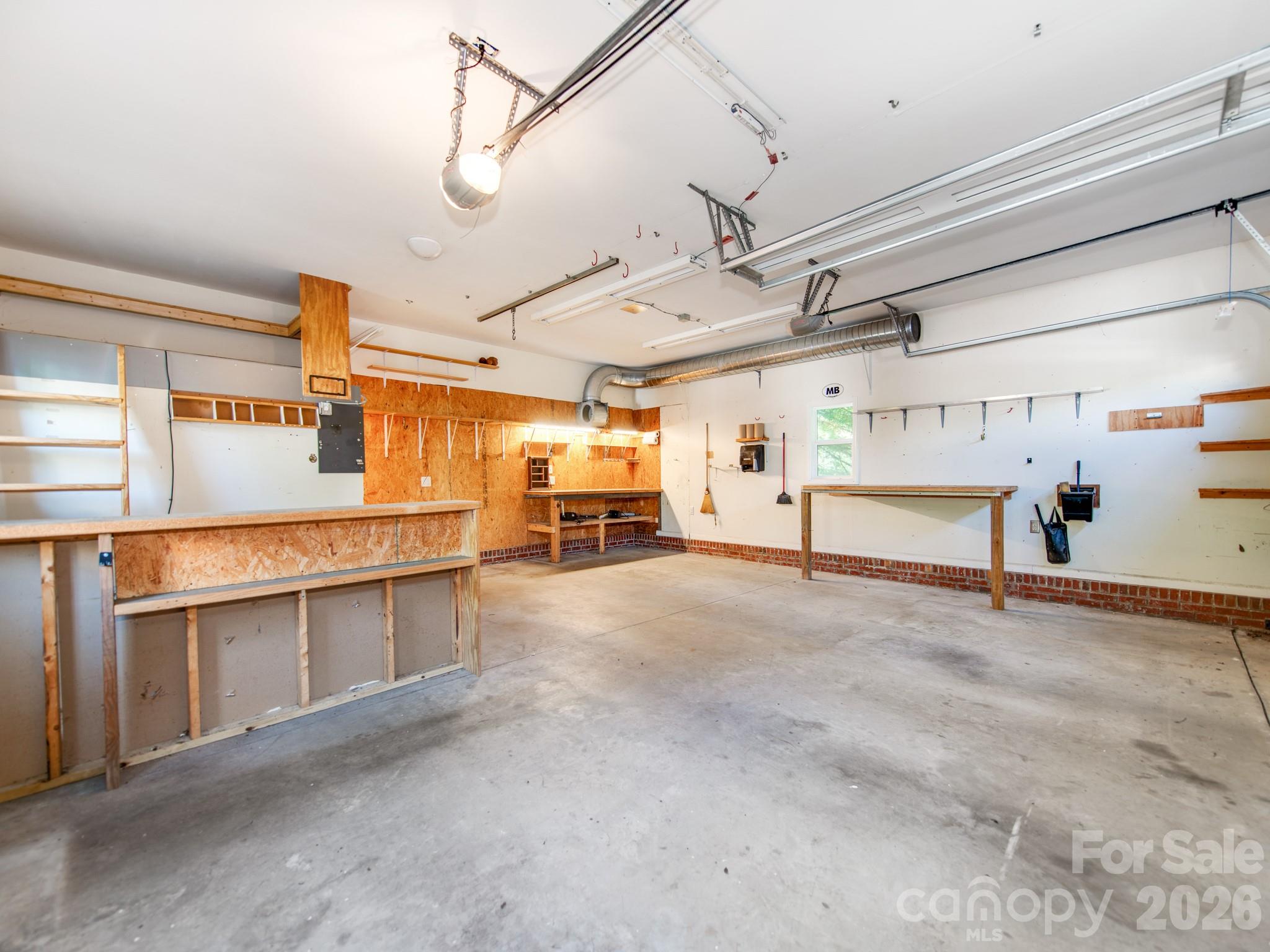 Sunset Dr - Residential