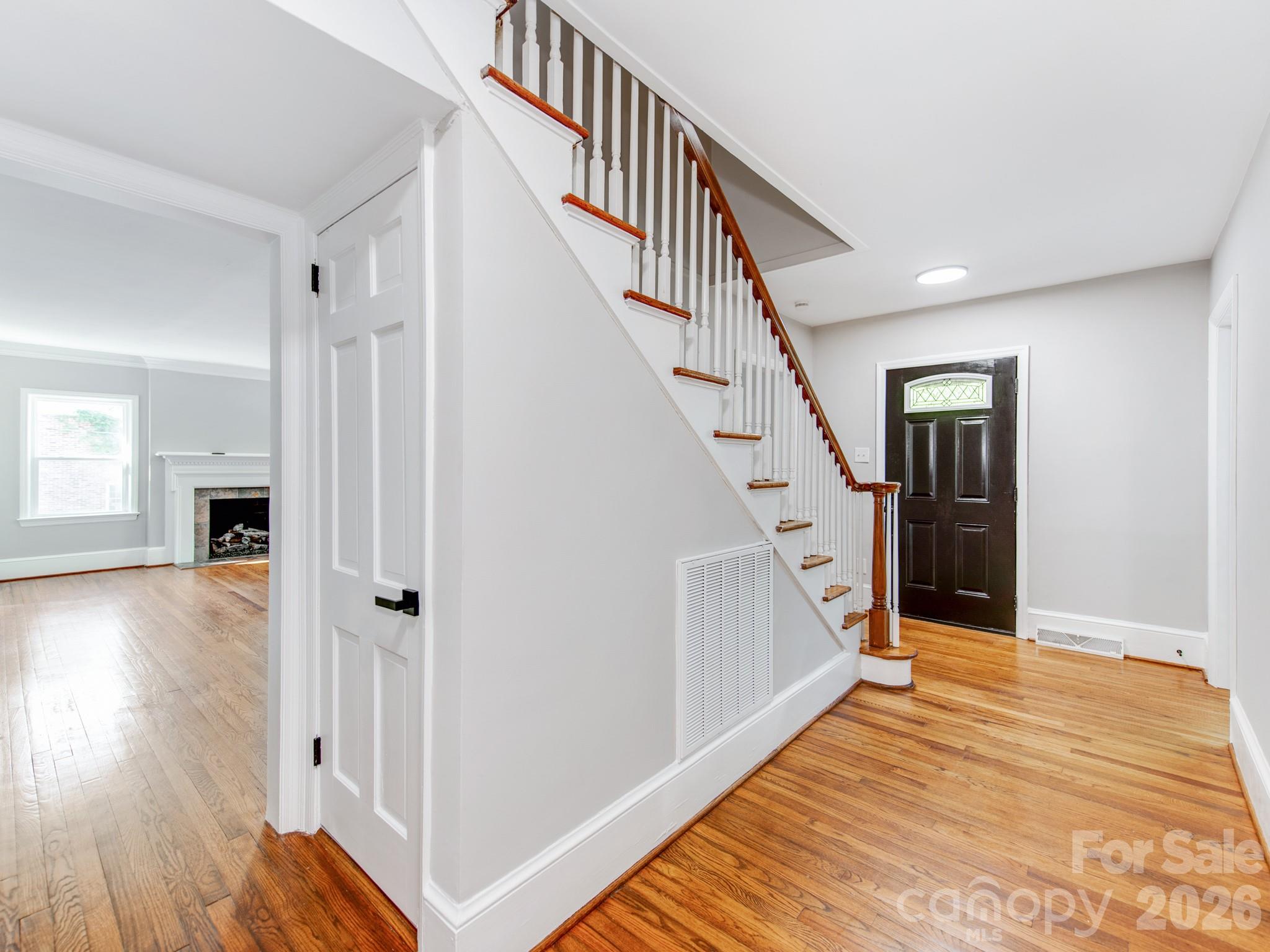 Sunset Dr - Residential