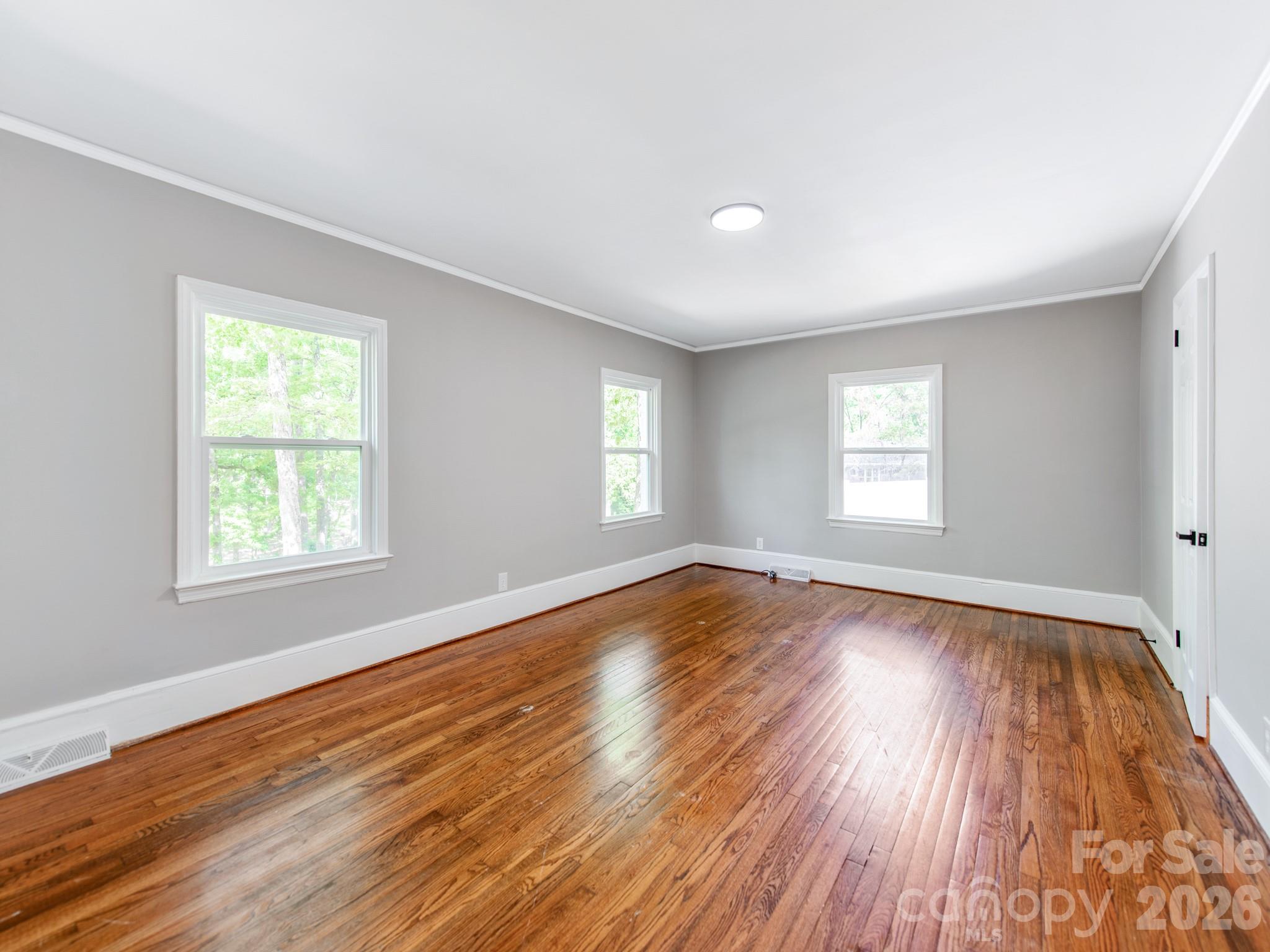 Sunset Dr - Residential