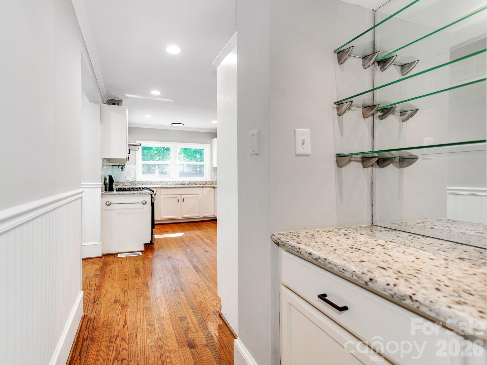 Sunset Dr - Residential