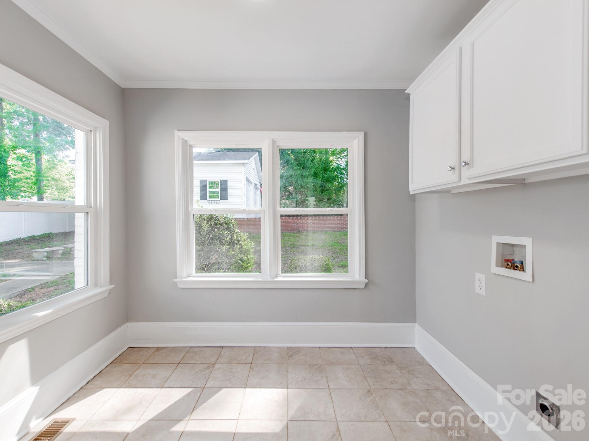 Sunset Dr - Residential