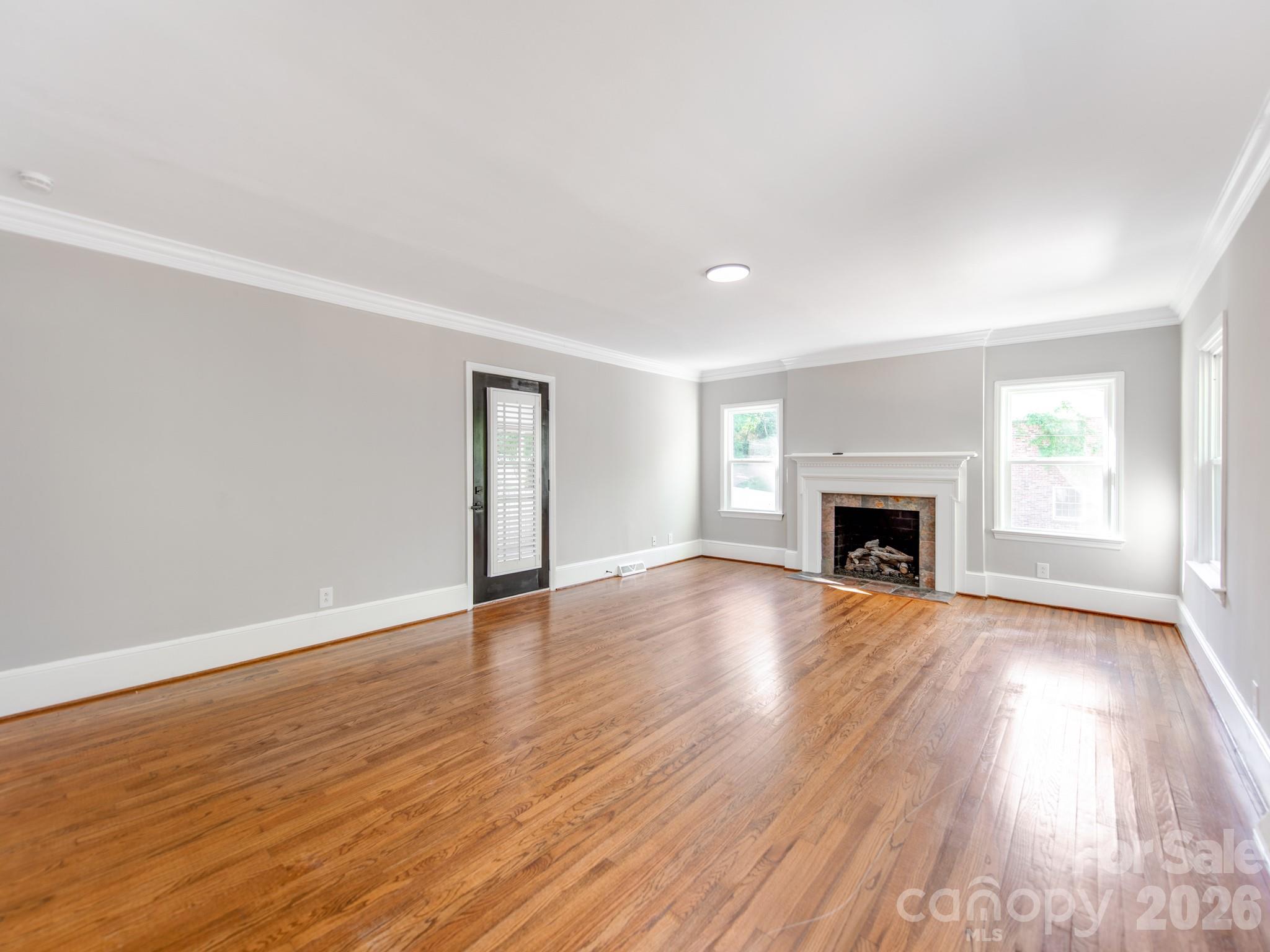 Sunset Dr - Residential