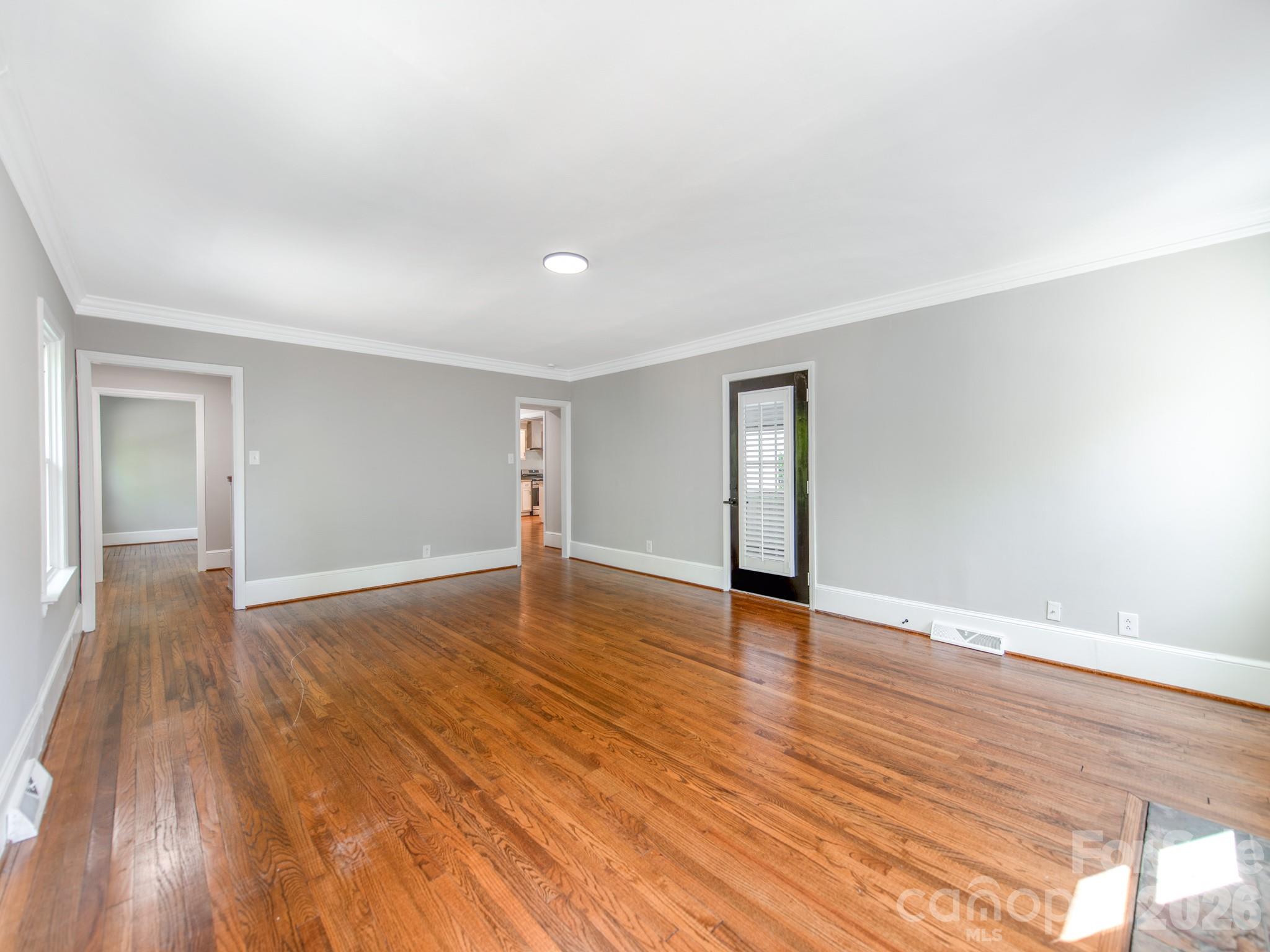 Sunset Dr - Residential