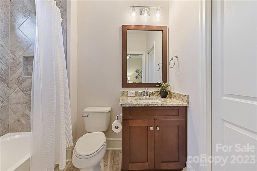 Mclean - South Shore - Residential