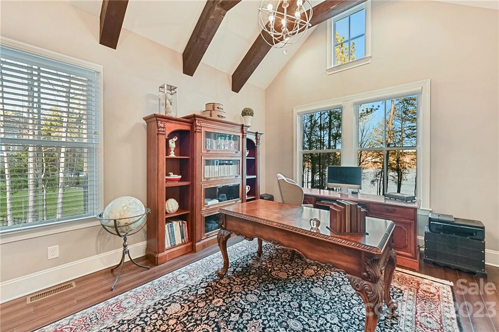 Mclean - South Shore - Residential