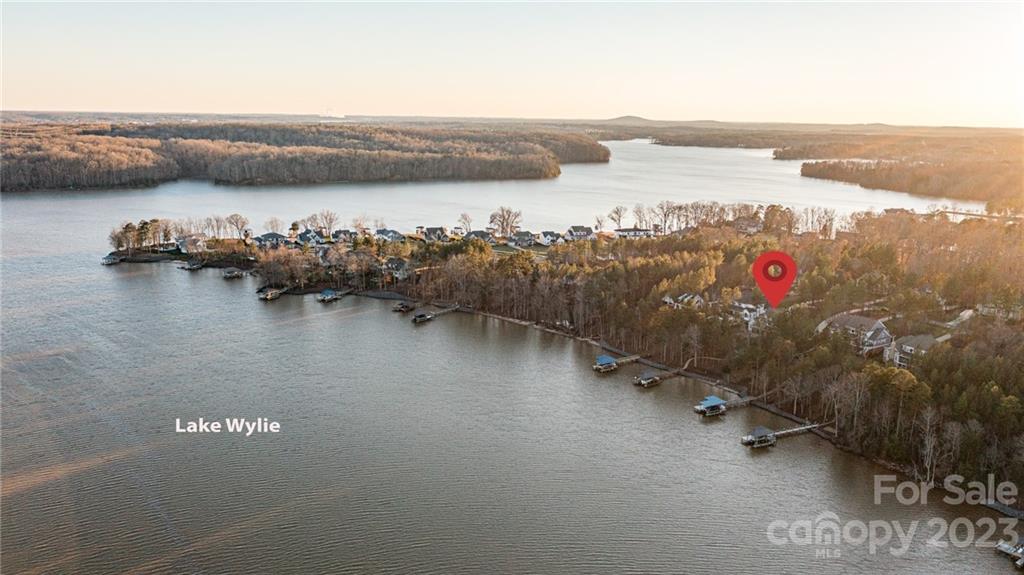 Mclean - South Shore - Residential