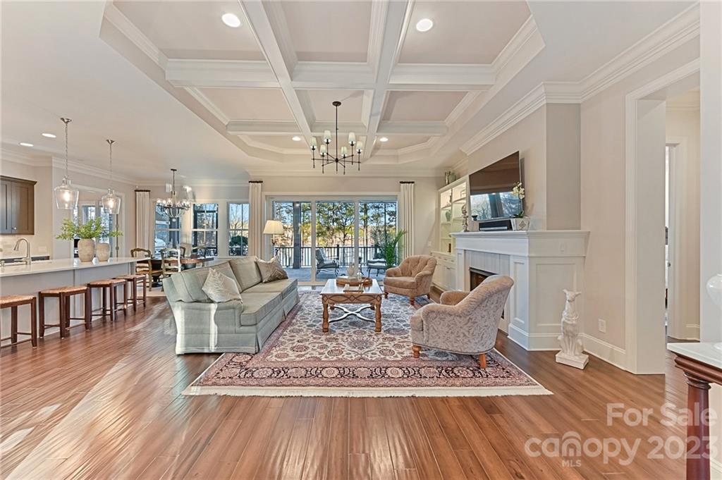 Mclean - South Shore - Residential