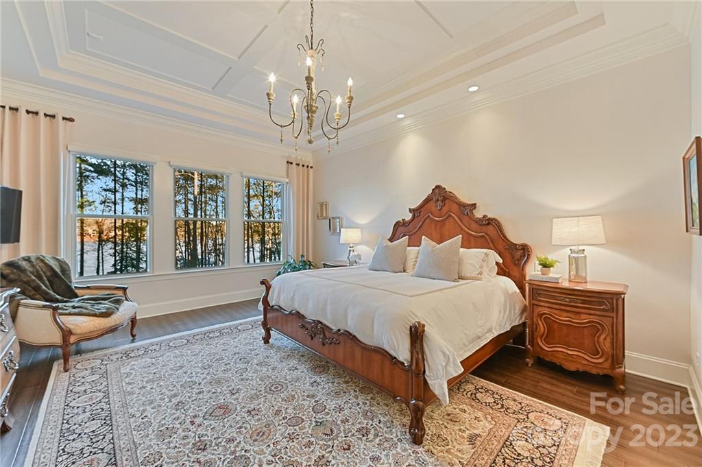 Mclean - South Shore - Residential