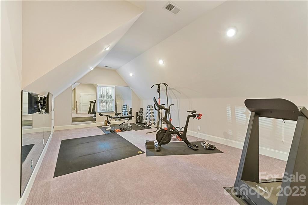 Mclean - South Shore - Residential