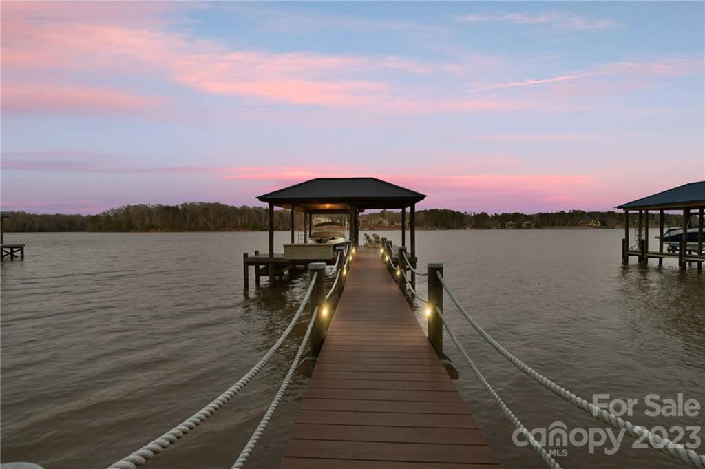 Mclean - South Shore - Residential