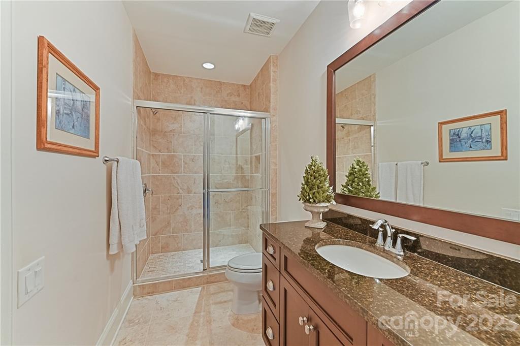 Mclean - South Shore - Residential