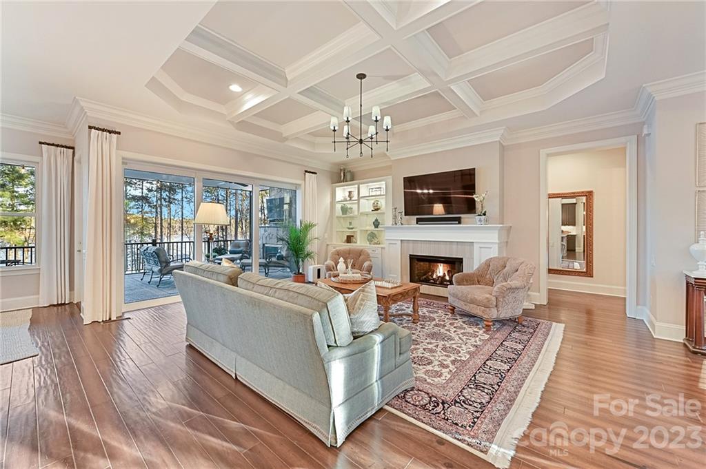 Mclean - South Shore - Residential