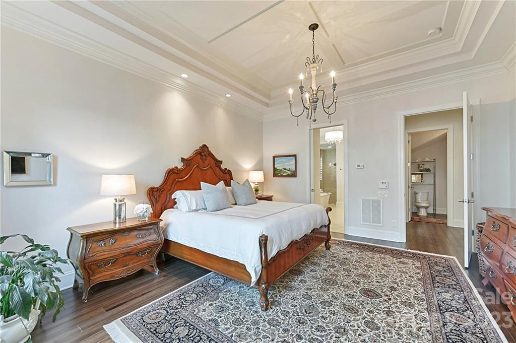 Mclean - South Shore - Residential