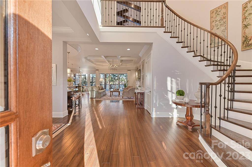 Mclean - South Shore - Residential