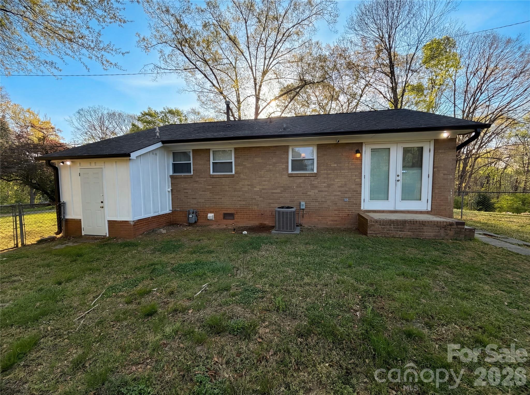 Vinton Woods - Residential