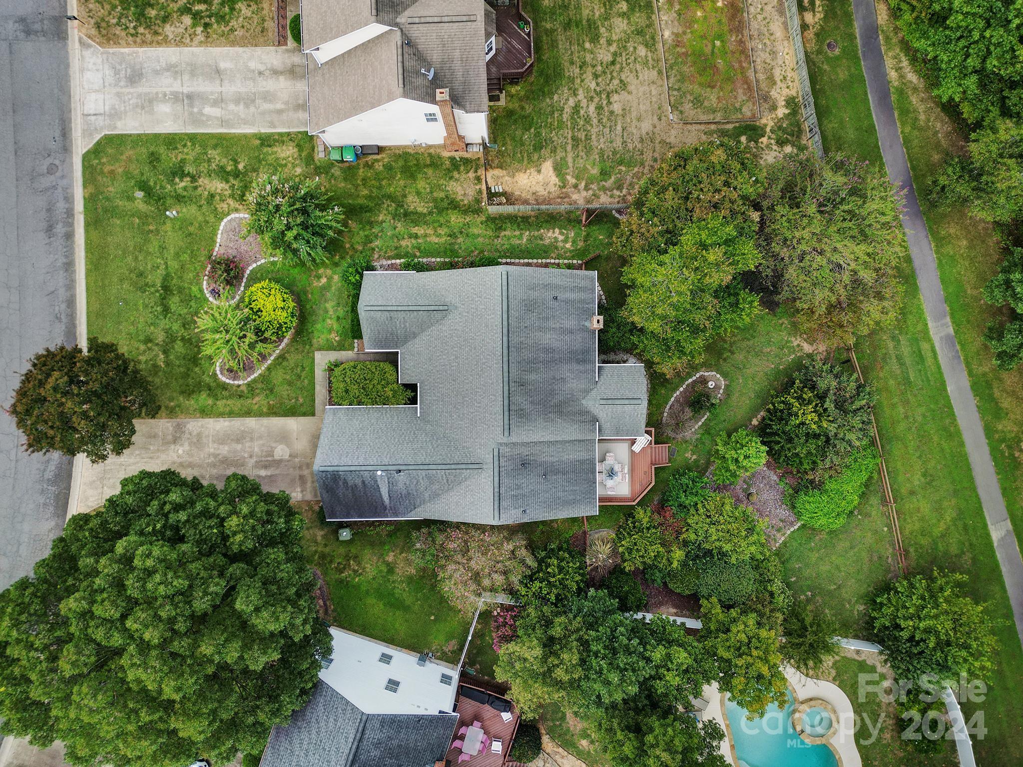 WHITEGROVE - Residential