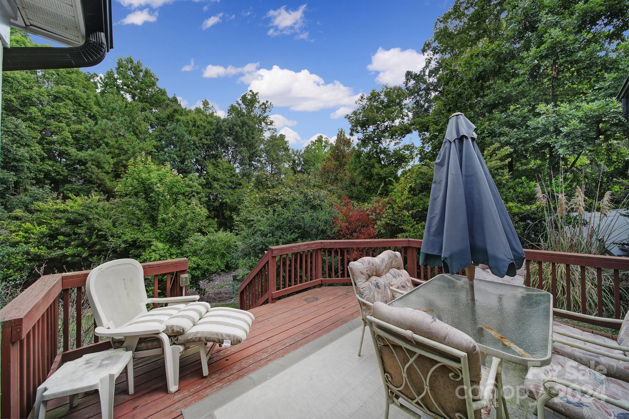 WHITEGROVE - Residential