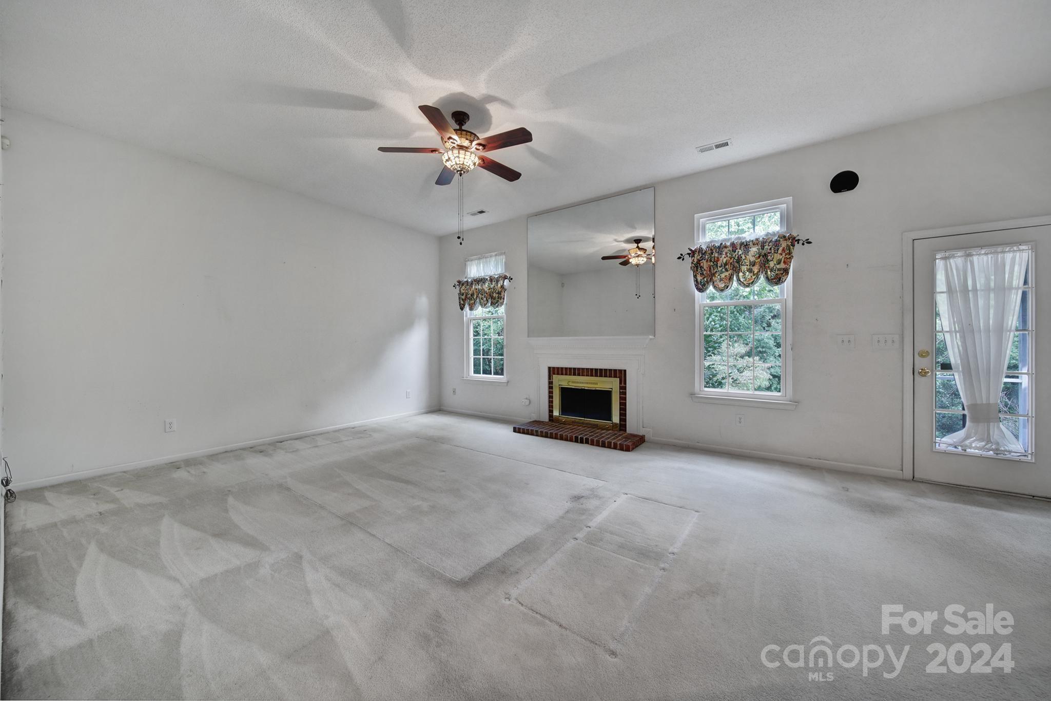 WHITEGROVE - Residential