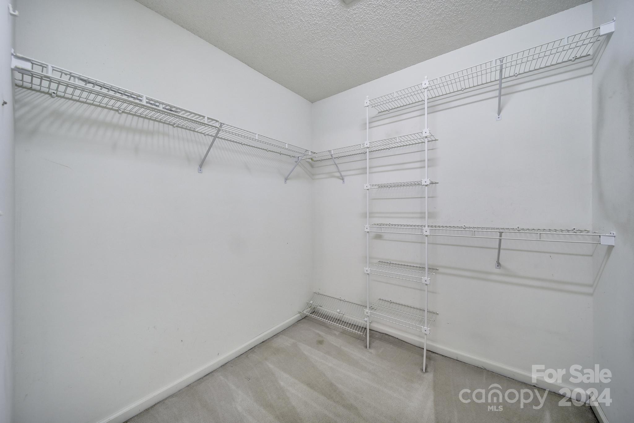 WHITEGROVE - Residential