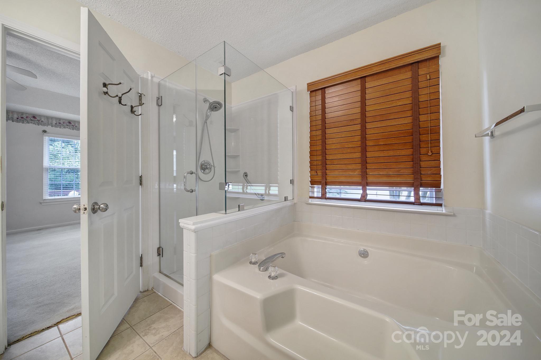 WHITEGROVE - Residential