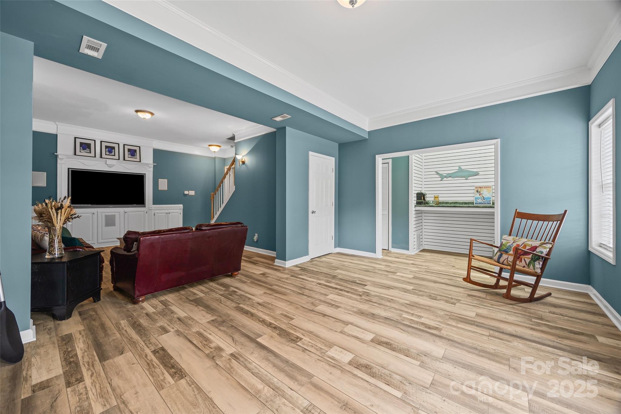Riverfront - Residential