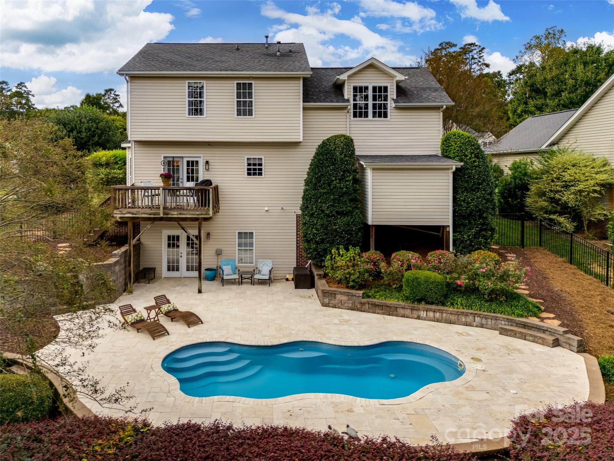 104 Lighthouse Road