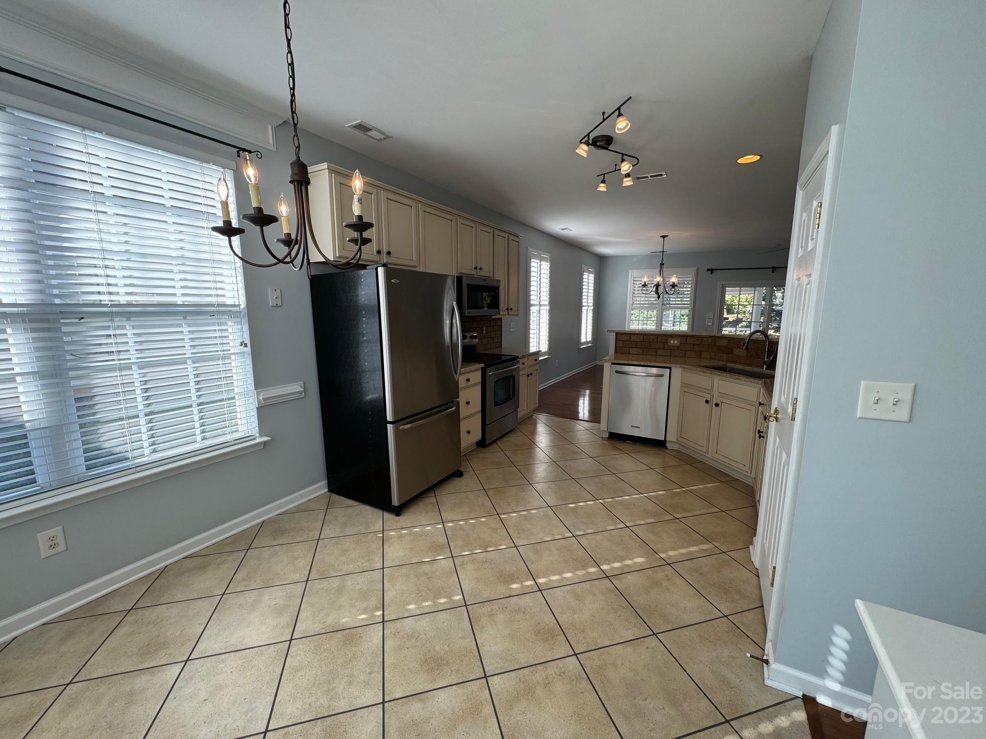 Four Seasons At Gold Hill - Residential