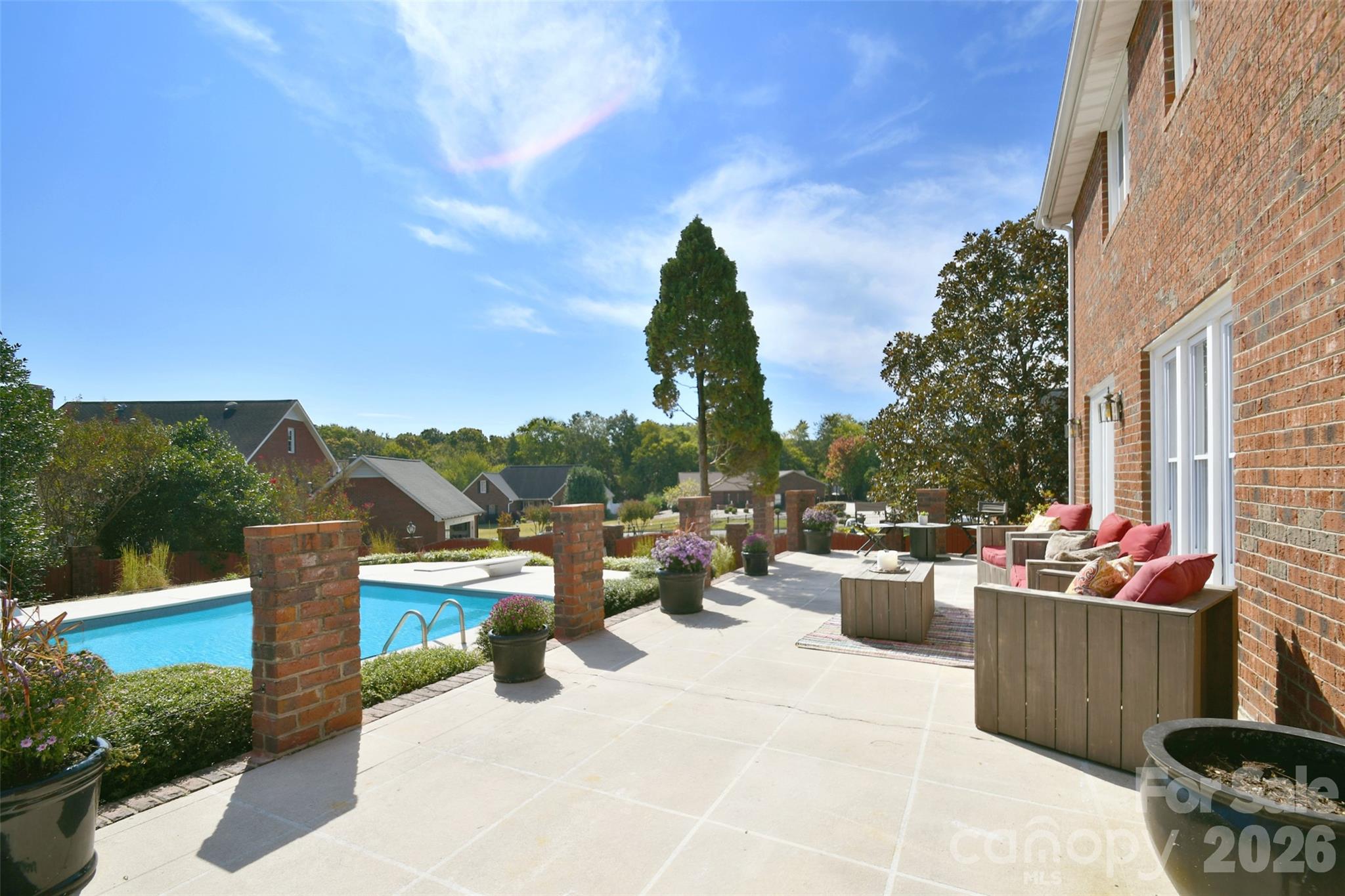 Hunters Pointe - Residential