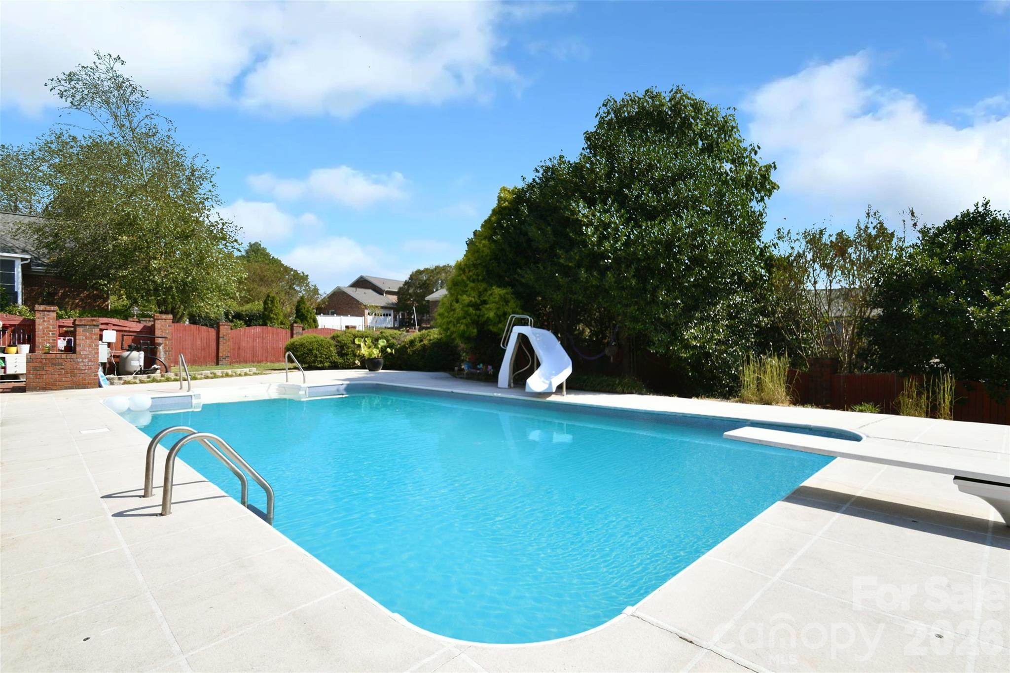 Hunters Pointe - Residential