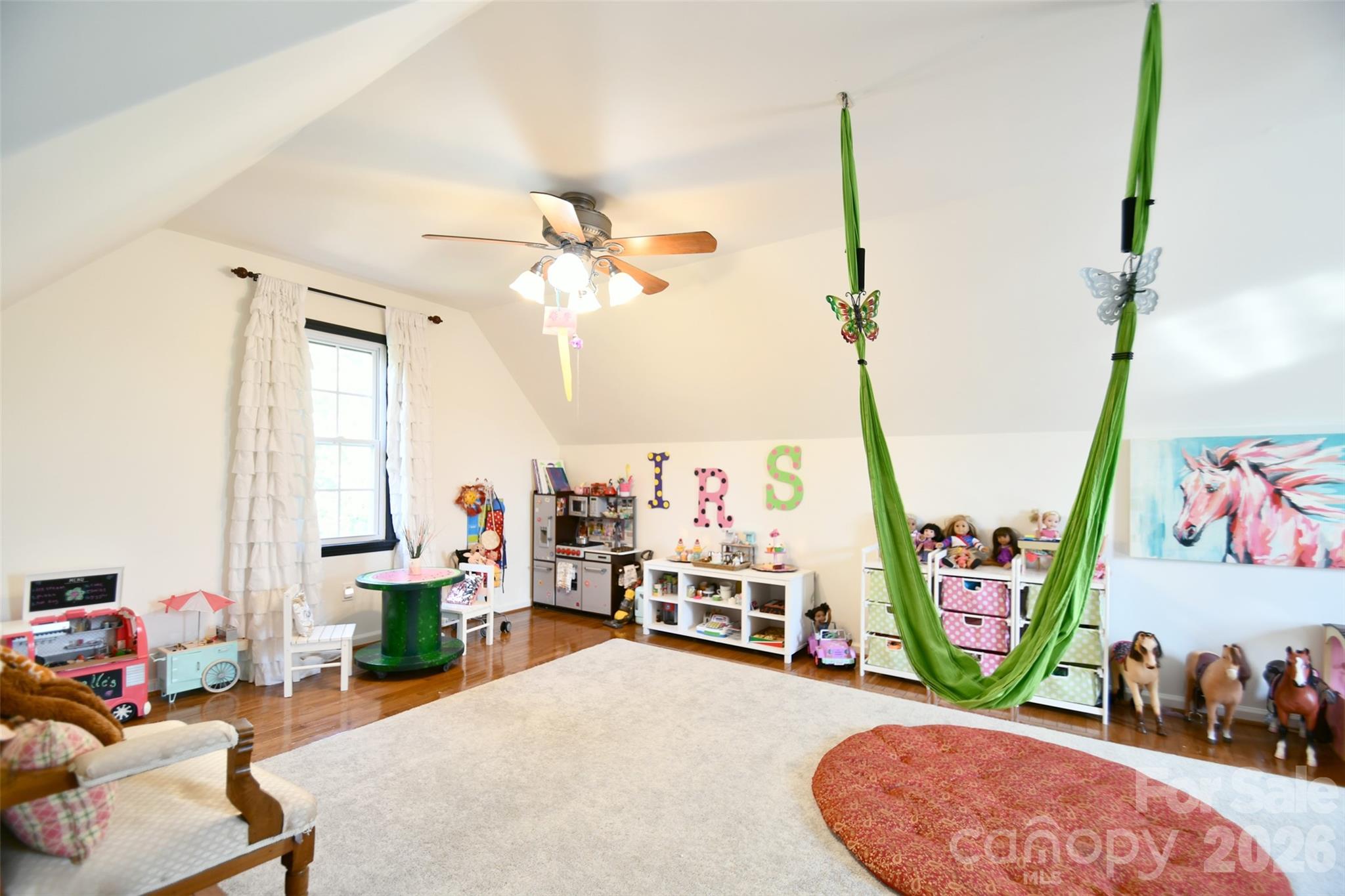 Hunters Pointe - Residential