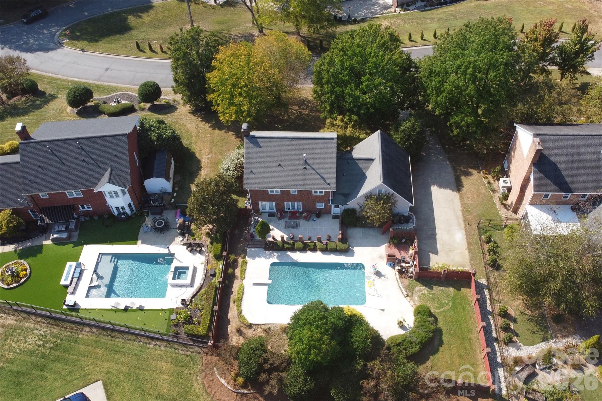 Hunters Pointe - Residential