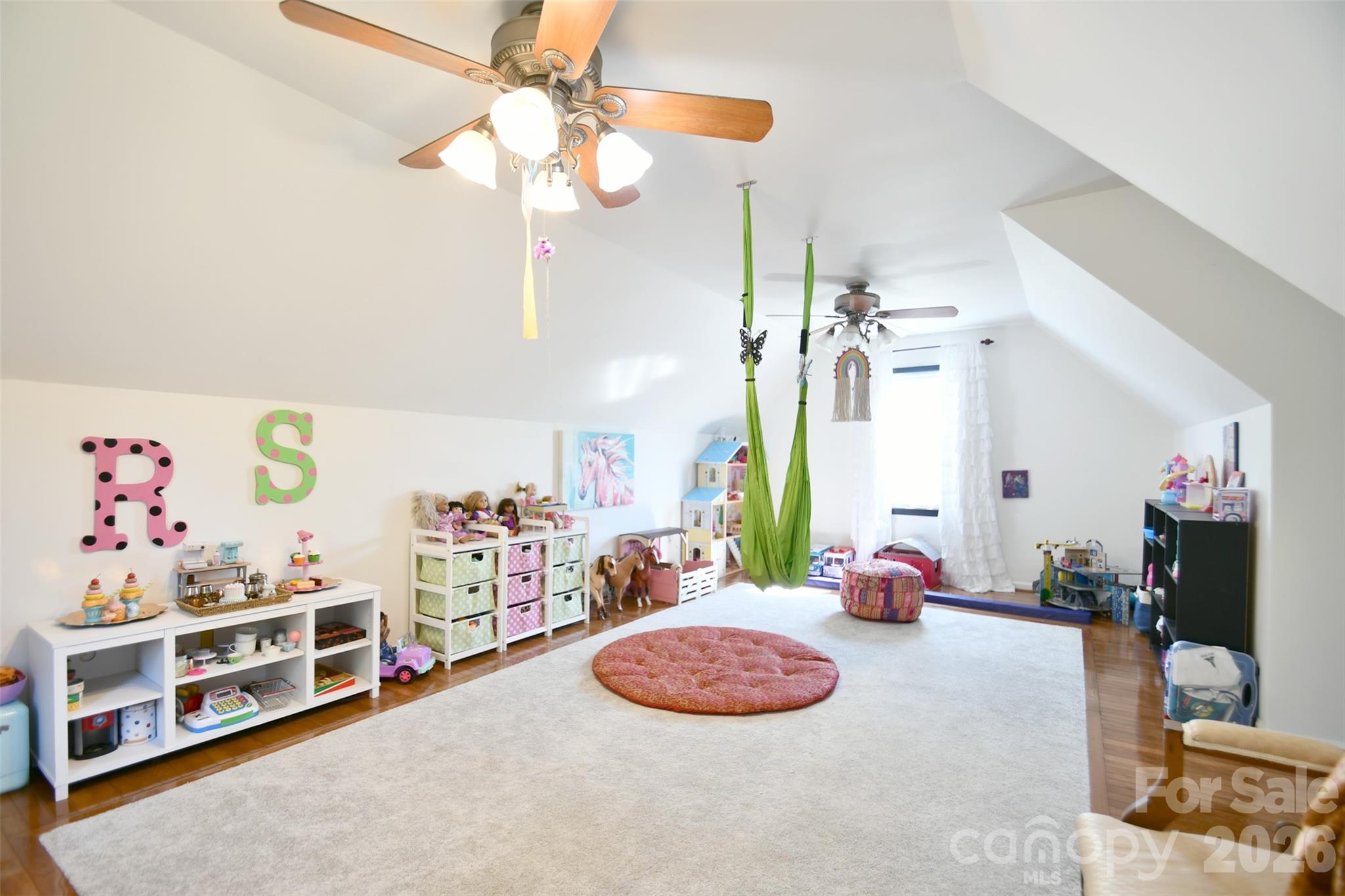 Hunters Pointe - Residential