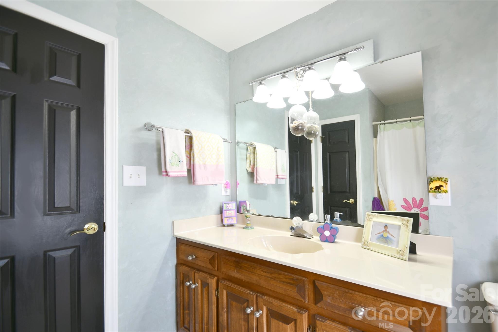 Hunters Pointe - Residential