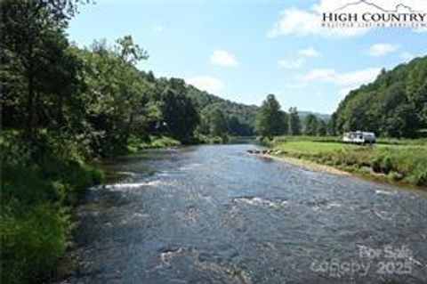 Photo of 38 Turkey Ridge South #38, Lansing, NC 28643 (MLS # 4311634)