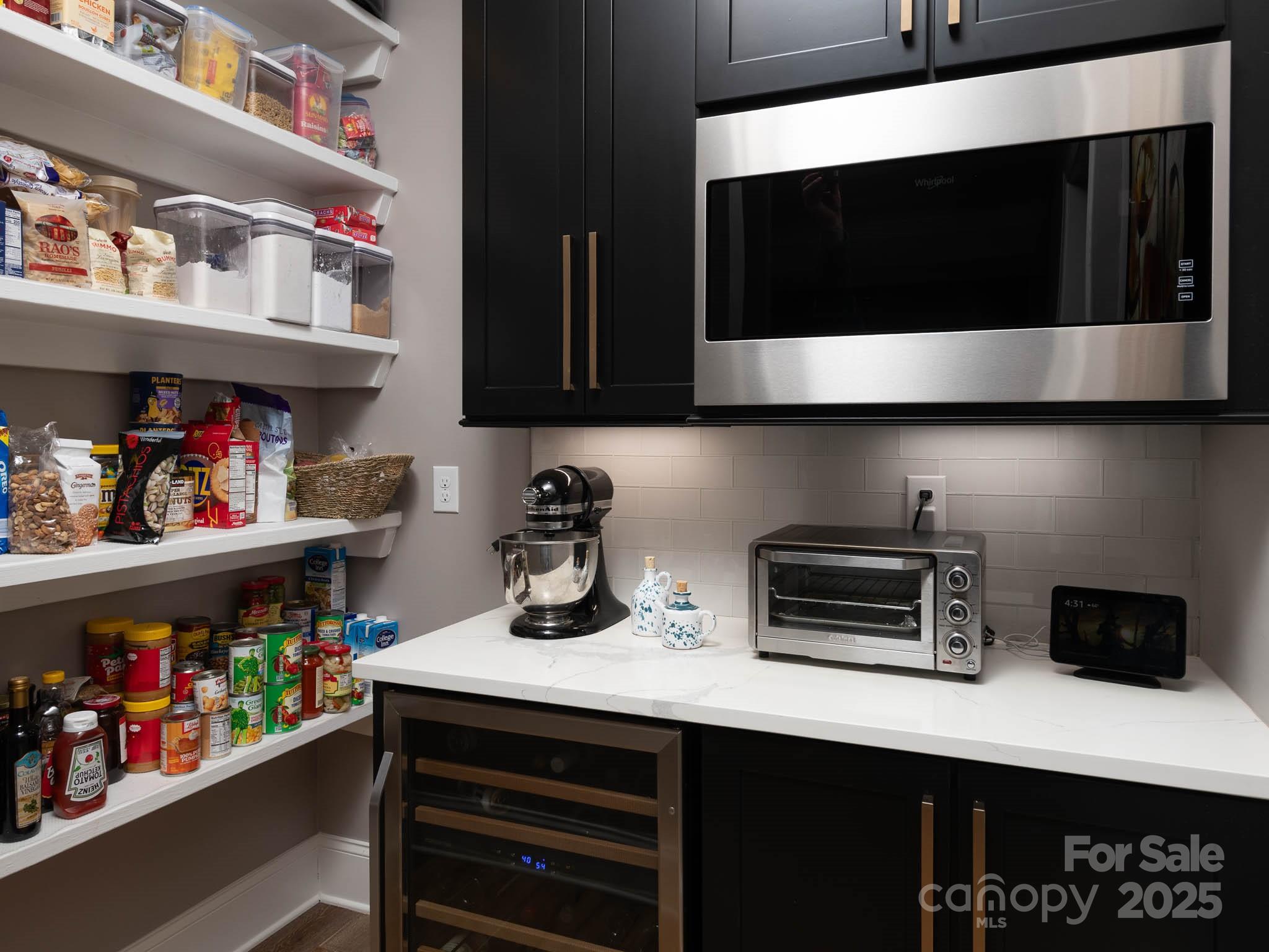 Woodland Hills - Residential