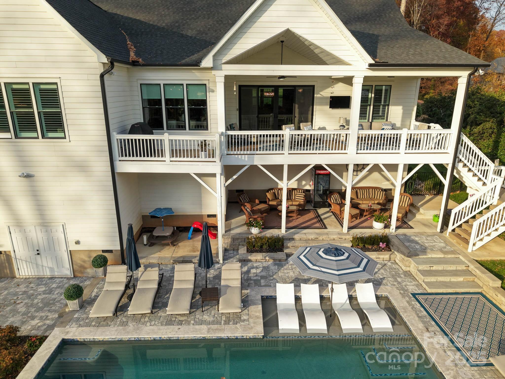 Woodland Hills - Residential