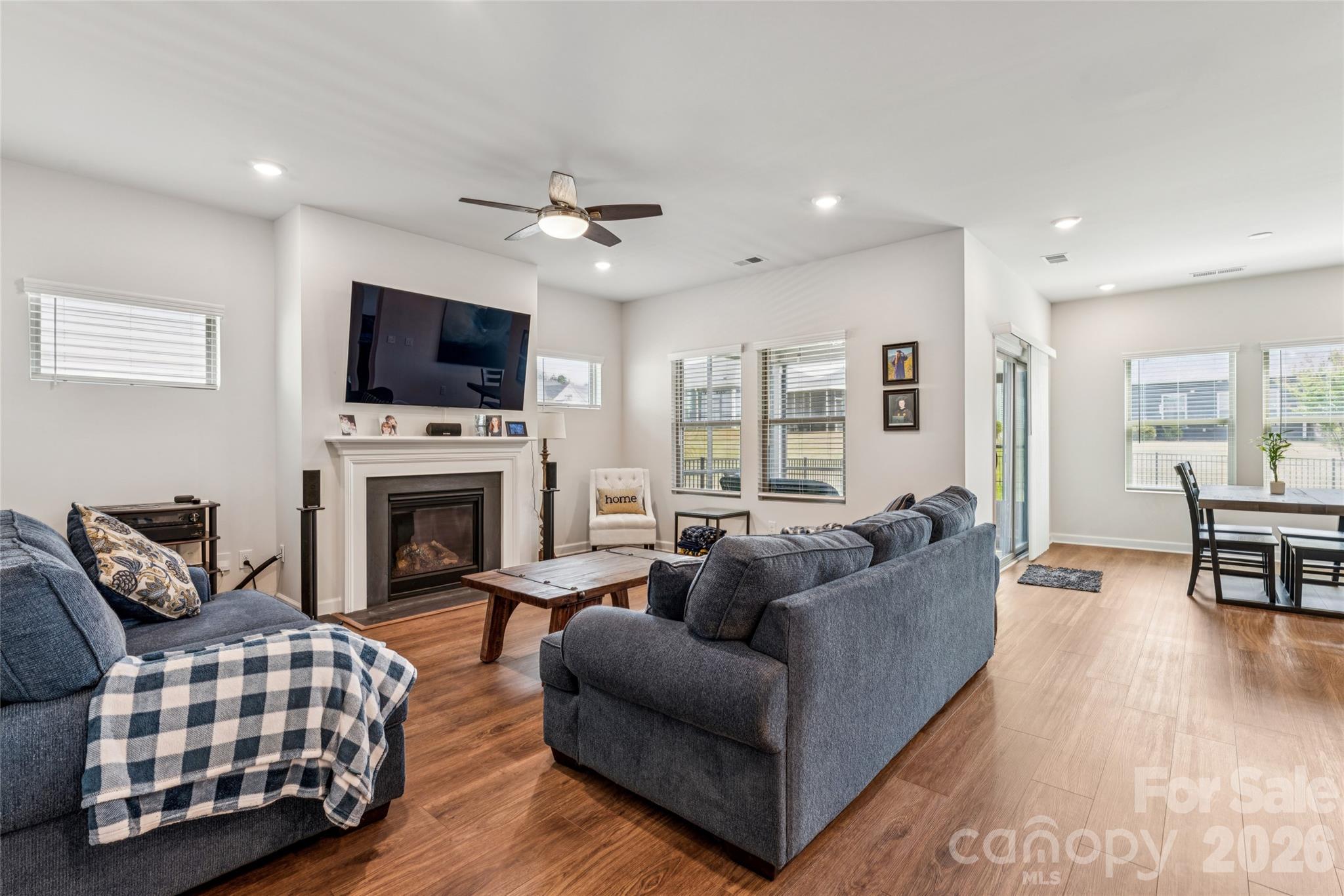 Larkhaven Hills - Residential