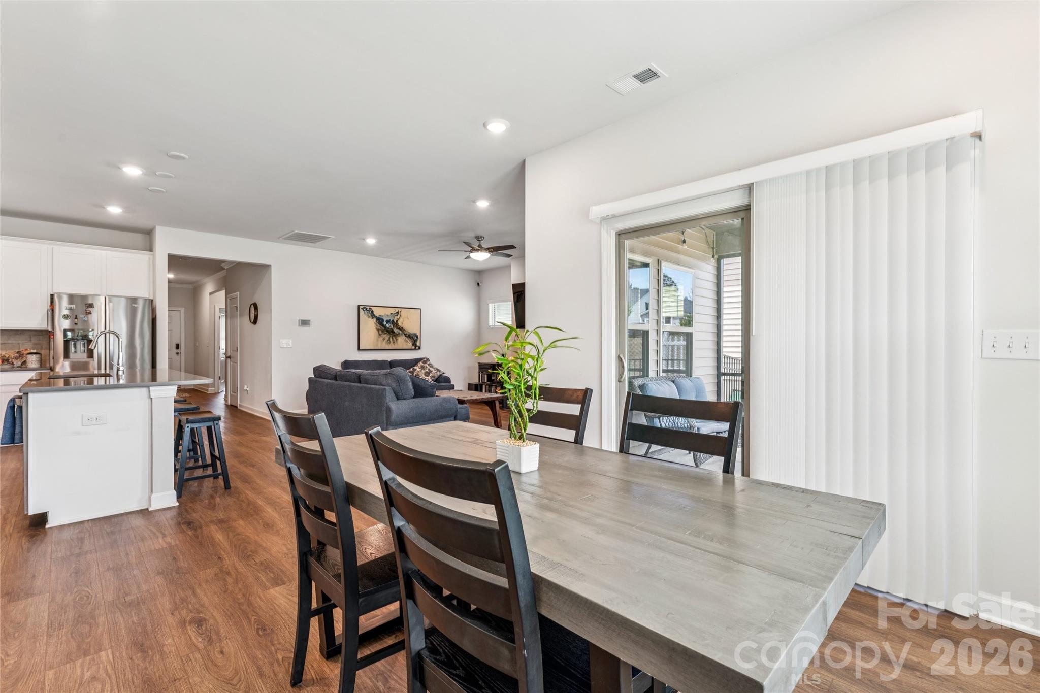 Larkhaven Hills - Residential