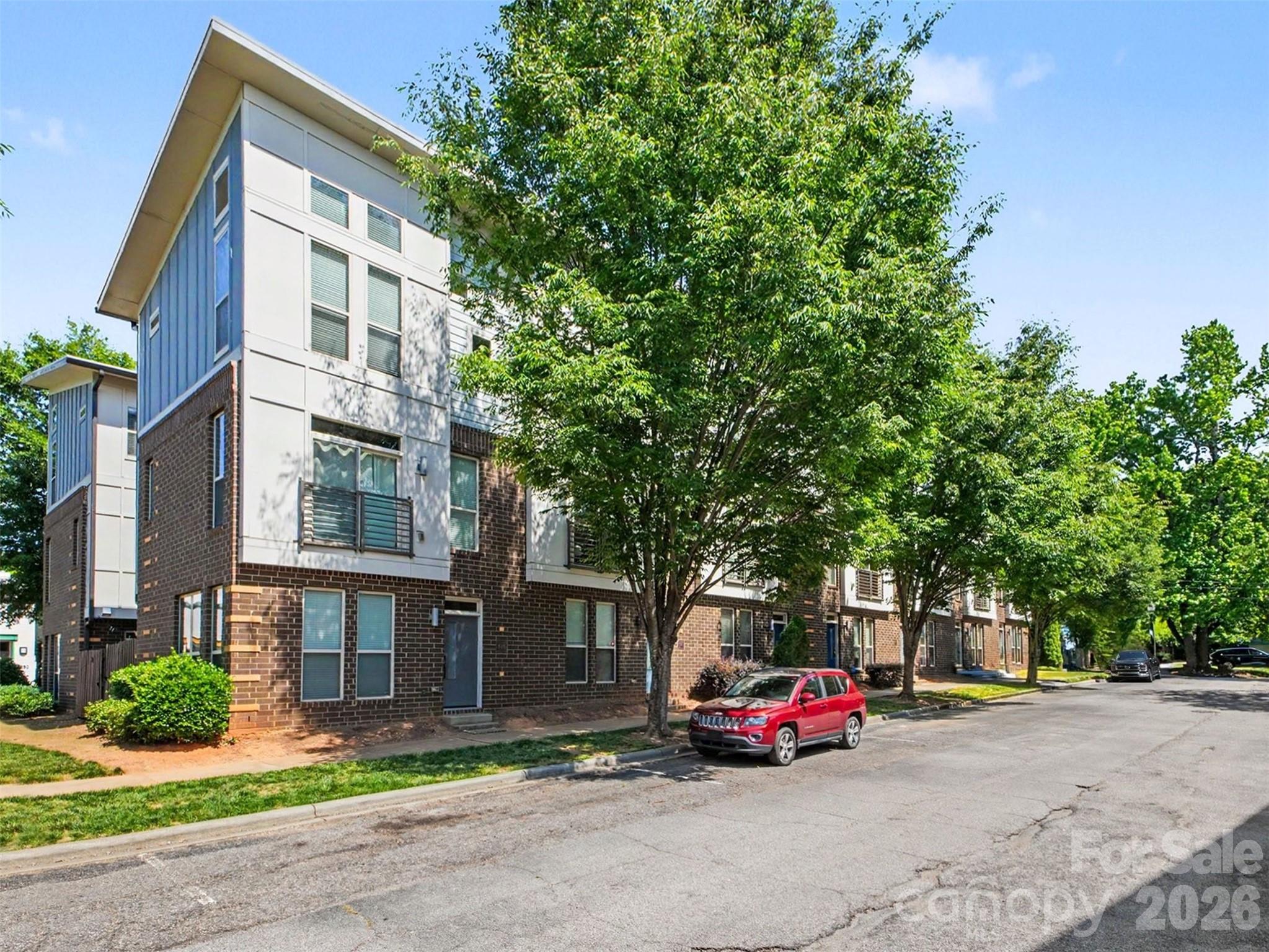 Steel Gardens - Residential