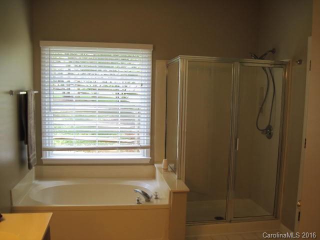 Tysons Forest - Residential Lease